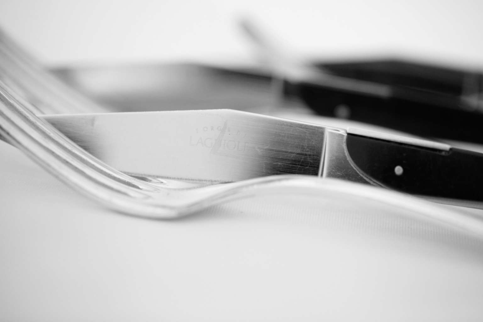 Restaurant l'Arnsbourg - Détail Table - Couverts